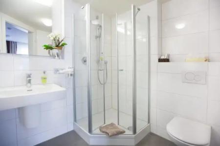 & Restaurant Rose - 7