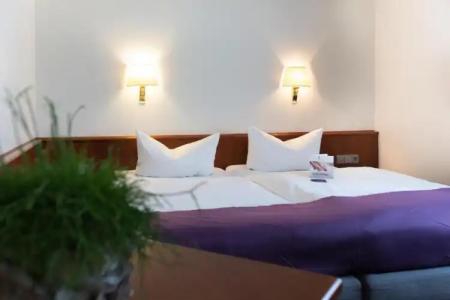 & Restaurant Rose - 27