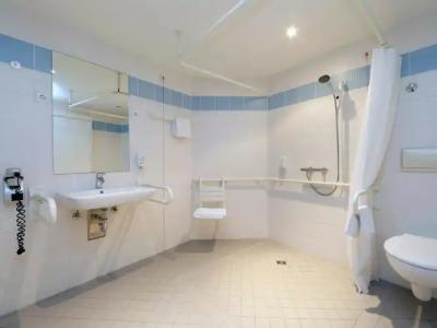 B&B Berlin City-West - 9