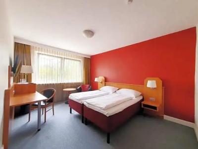 Good Morning + Berlin City East - 112