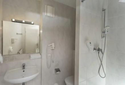 Good Morning + Berlin City East - 91