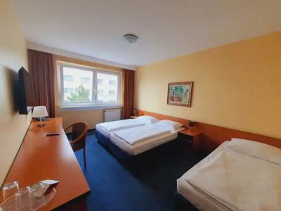 Good Morning + Berlin City East - 108