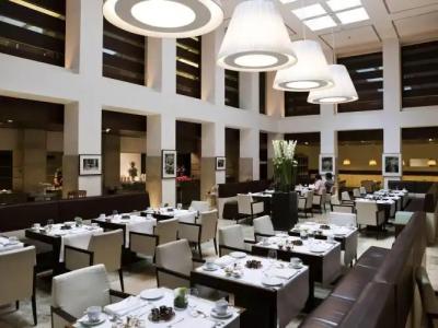 Luc, Autograph Collection - 16