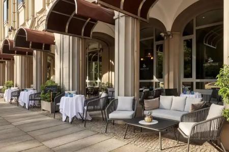 Luc, Autograph Collection - 25