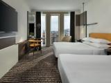 Panoramic Executive room with city view