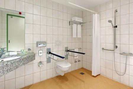 Courtyard by Marriott Berlin City Center - 45