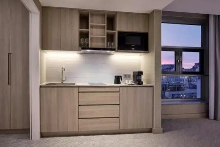 Courtyard by Marriott Berlin City Center - 29