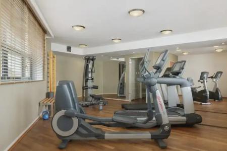 Courtyard by Marriott Berlin City Center - 27