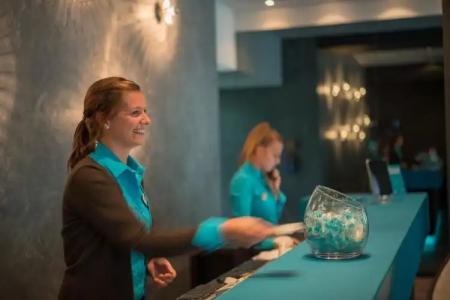Motel One Berlin-Tiergarten - 29