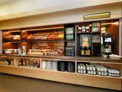 B&B Berlin Potsdamer Platz - 9