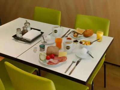 B&B Berlin Potsdamer Platz - 10