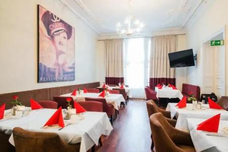 Upper Room Kurfürstendamm - 14