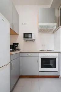 Upper Room Kurfürstendamm - 15