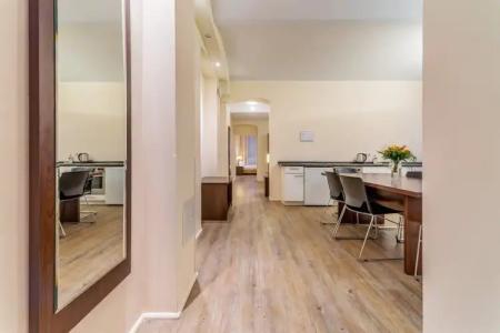 Upper Room Kurfürstendamm - 4