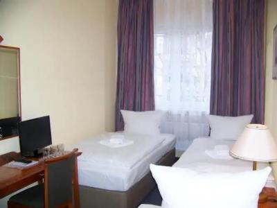 Amadeus Central - 29