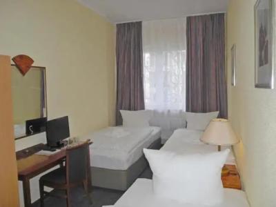 Amadeus Central - 36