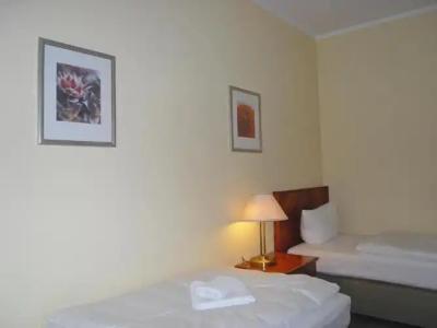 Amadeus Central - 48