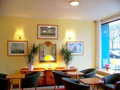 Amadeus Central - 13