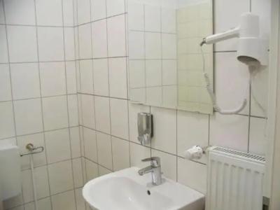 Amadeus Central - 23