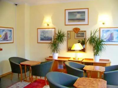 Amadeus Central - 14