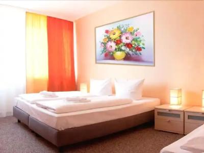 Amadeus Central - 72