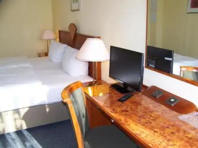 Amadeus Central - 43