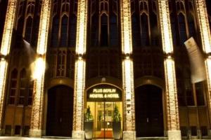 PLUS Hostel und Hotel