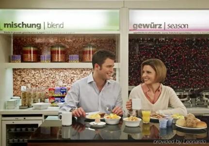 Hampton by Hilton Berlin City West - 11