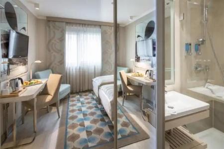 TITANIC Comfort Mitte - 102