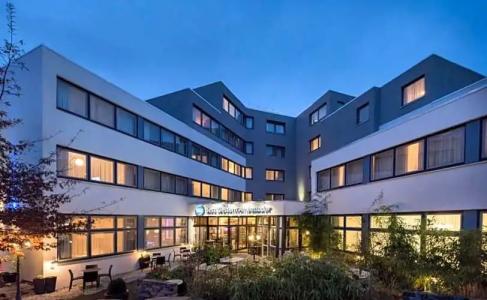 Best Western Ambassador - 69