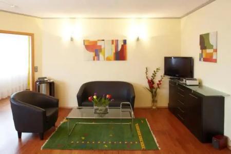 Best Western Ambassador - 80