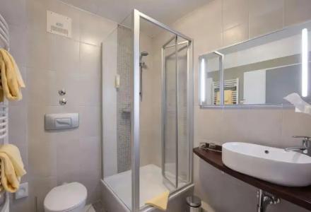 Best Western Ambassador - 7