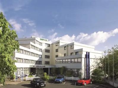 Best Western Ambassador - 43