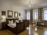 Grand room