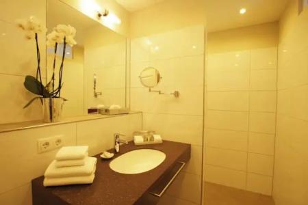 Villa Sanct Peter - 8