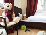 1 Bedroom Family Suite with park view
