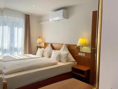 Akzent Atrium Baden - 49