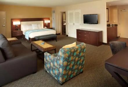 DoubleTree by Hilton Alana - Waikiki Beach - 3