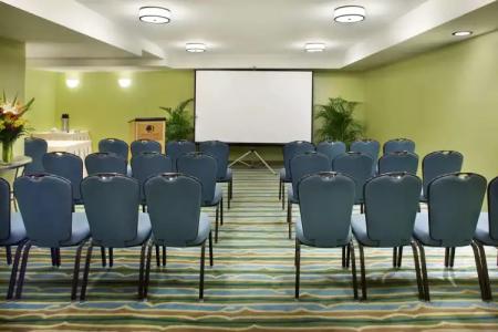 DoubleTree by Hilton Alana - Waikiki Beach - 19