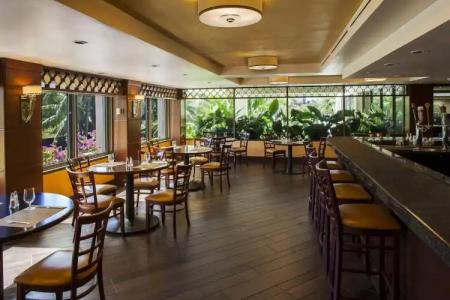 DoubleTree by Hilton Alana - Waikiki Beach - 33