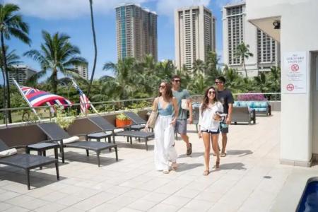 DoubleTree by Hilton Alana - Waikiki Beach - 37