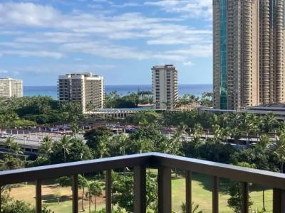 DoubleTree by Hilton Alana - Waikiki Beach - 43