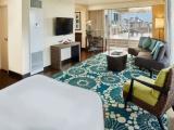 Corner Suite with balcony