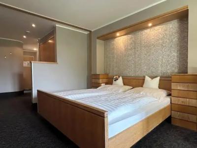 RingKöhlers Forsthaus - 81