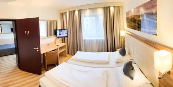 City Ost am Kö - 79