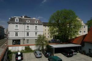 Dom Hotel, Augsburg