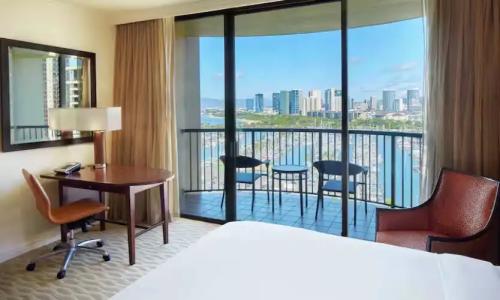 Hilton Hawaiian Village Waikiki Beach Resort - 51