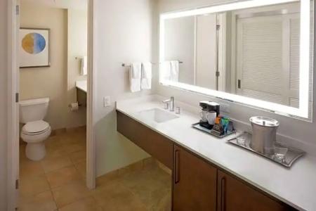 Hilton Hawaiian Village Waikiki Beach Resort - 177