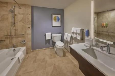 Hilton Hawaiian Village Waikiki Beach Resort - 185