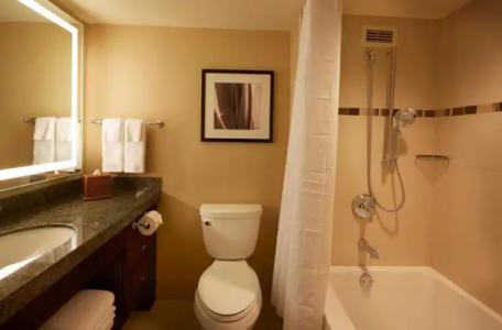 Hilton Hawaiian Village Waikiki Beach Resort - 73